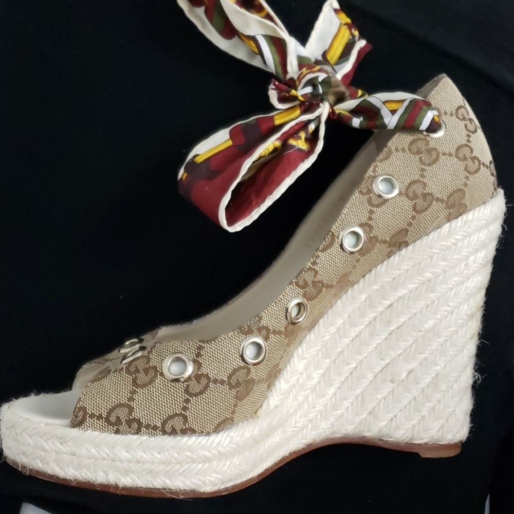GUCCI Espadrille Wedges with Silk Ribbon Tie